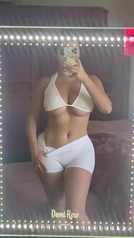 Demi Rose Sexy Underboob Selfie