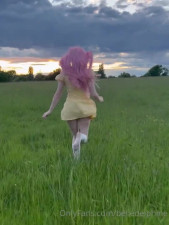 Belle Delphine Naked Running Outdoor - ASMR Porn Video & Massage XXX | Fullthot