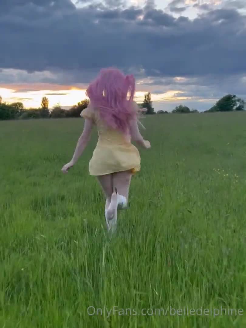 Belle Delphine Naked Running Outdoor