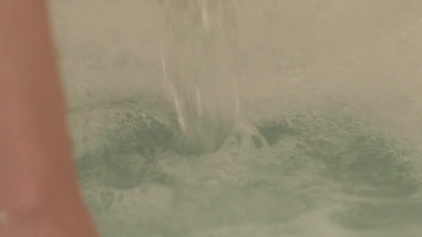 Lauren Summer Naked Bathing