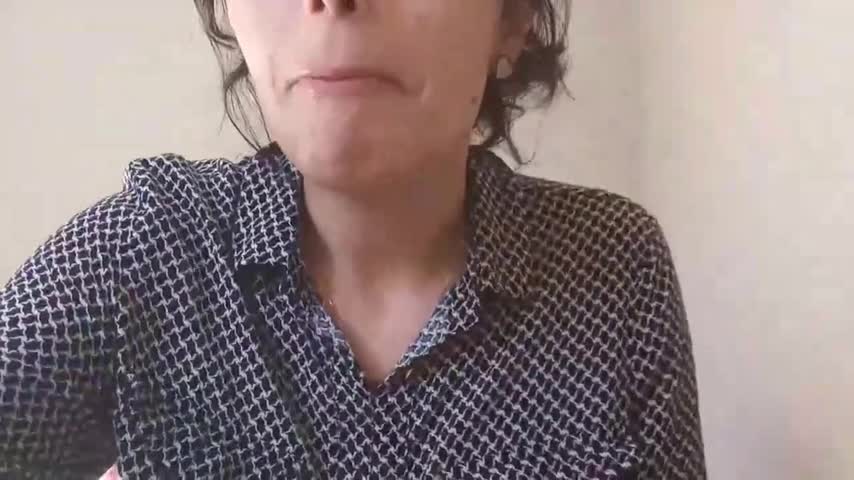 Jessy ASMR Cucumber Sucking Sounds