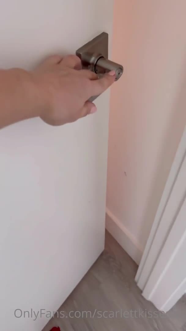 Scarlettkissesxo Valentines Day Blindfold Sextape