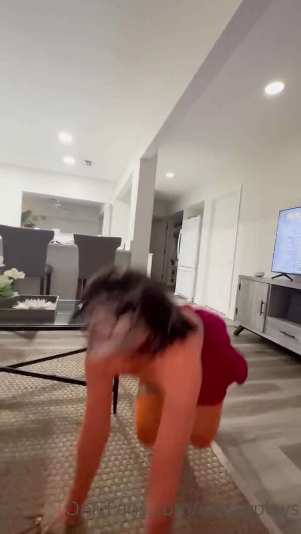 Emily Rinaudo Velma Cosplay Sexs