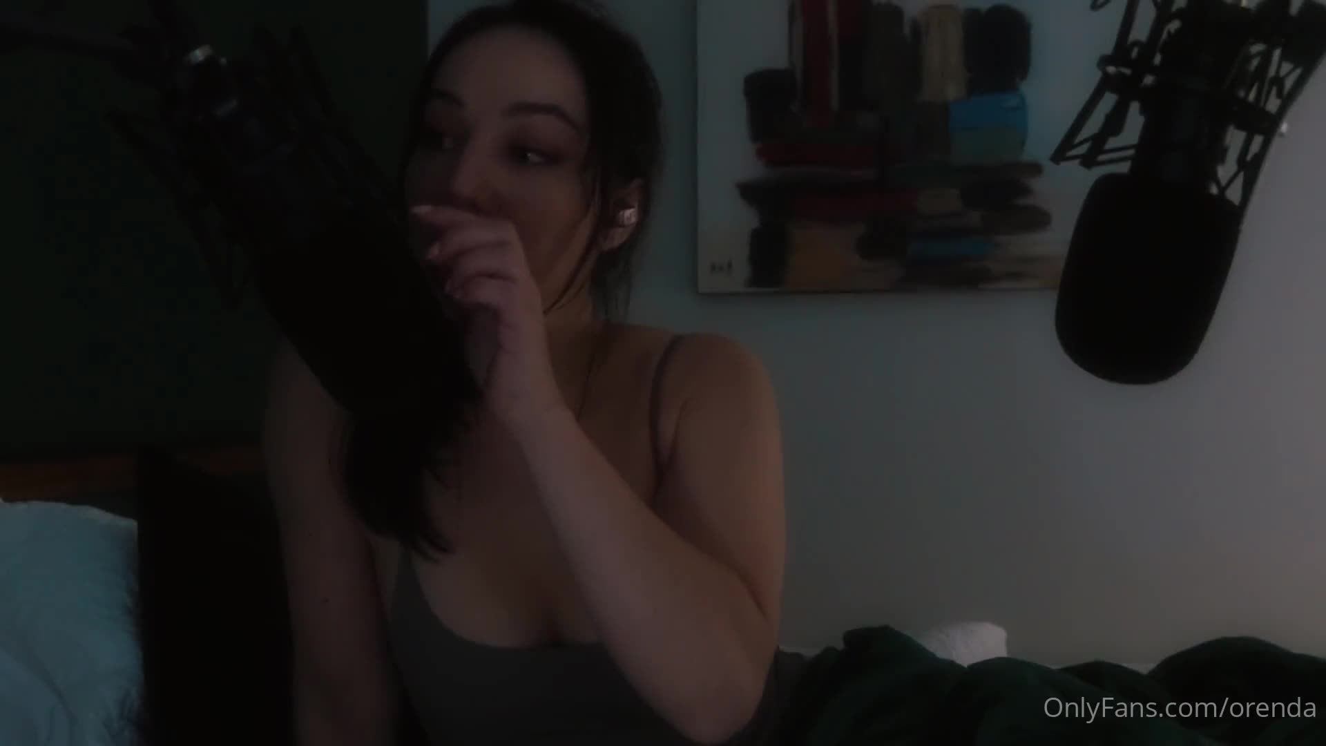 Orenda ASMR Nude Bed Roleplay