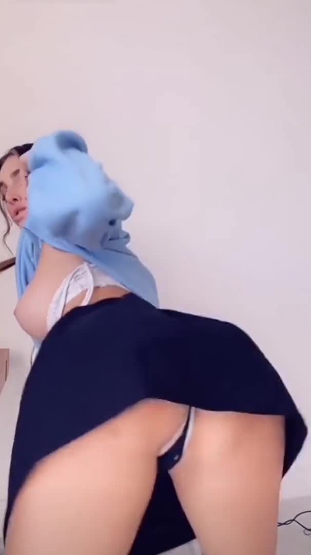 Lyna Perez Topless Boobs Tease Twerking A1