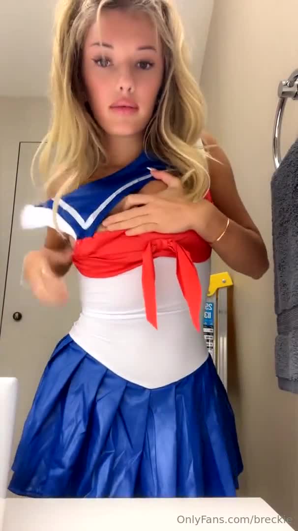 Breckie Hill 200 PPV Sailor Moon Cosplay Set Leakss