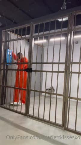 Scarlettkissesxo Sexy Cop Fucked By Prisoner