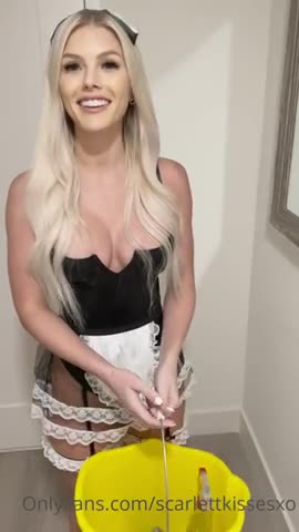 Scarlettkissesxo Nude Maid Fucks Boss