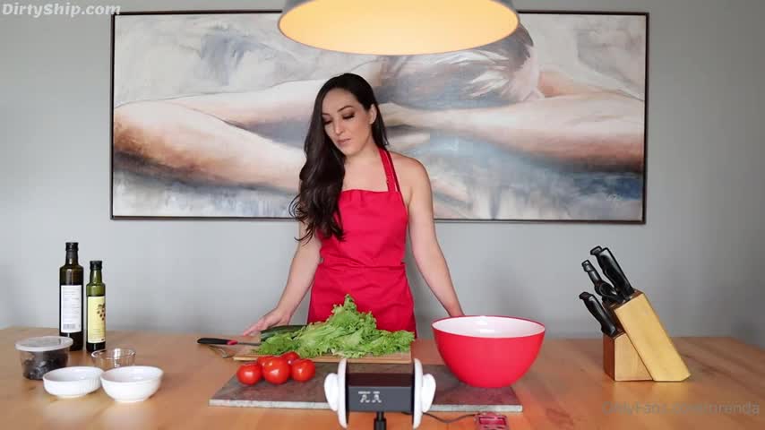 Orenda ASMR Cooking Time Onlyfans Video 1
