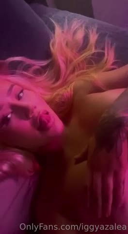 Iggy Azalea Big Boobs Handbra Tease