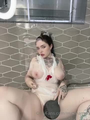 Marina Mui Nude Shower Masturbation