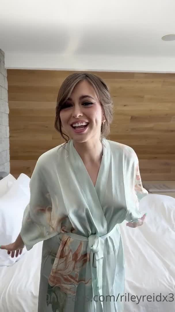 Riley Reid Kimono Blowjob Sex Tape A1