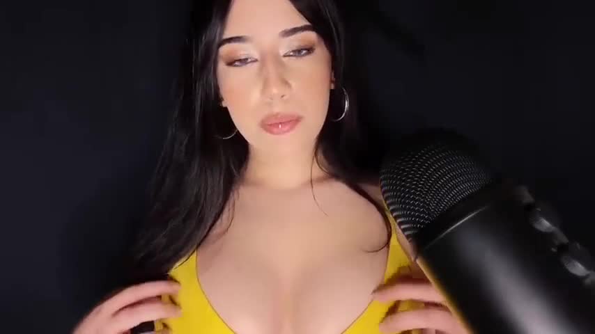 Shiny ASMR Patreon Bra Scratching