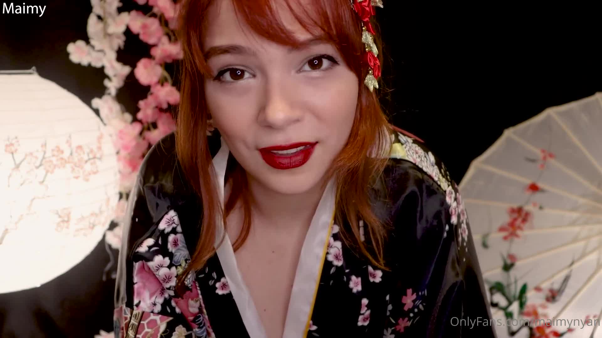 Maimy ASMR Sexy Hand Massage Parlor