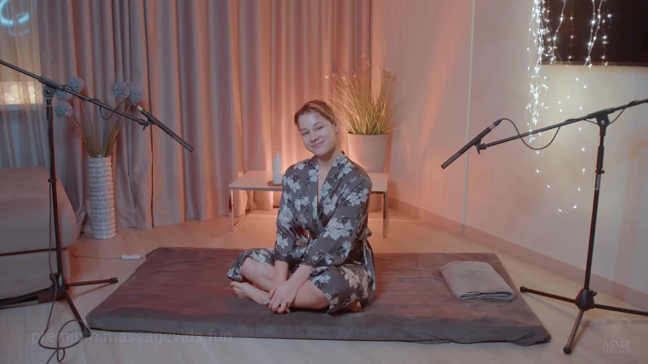 ASMR Massage - Relaxing Back and Shoulders Massage by Tory to Casandra D
