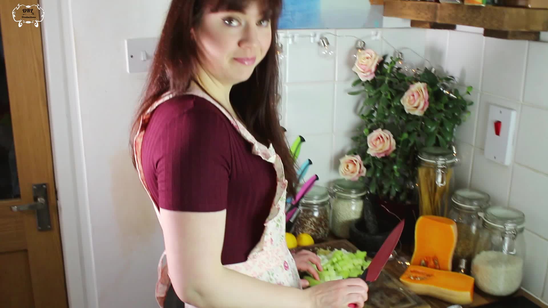 Tammie Madison - Weekly Chores Creampie for Mom