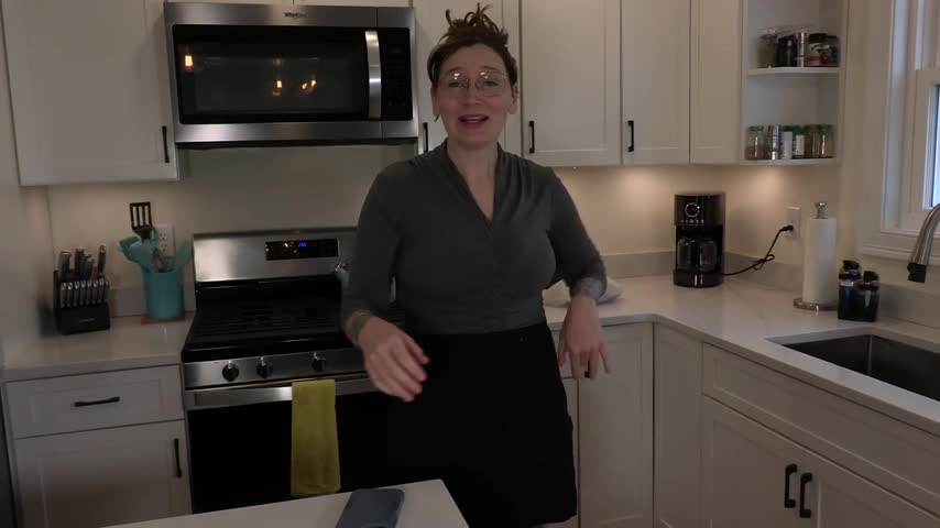 Bettie Bondage – A Night with the MILF Next Door