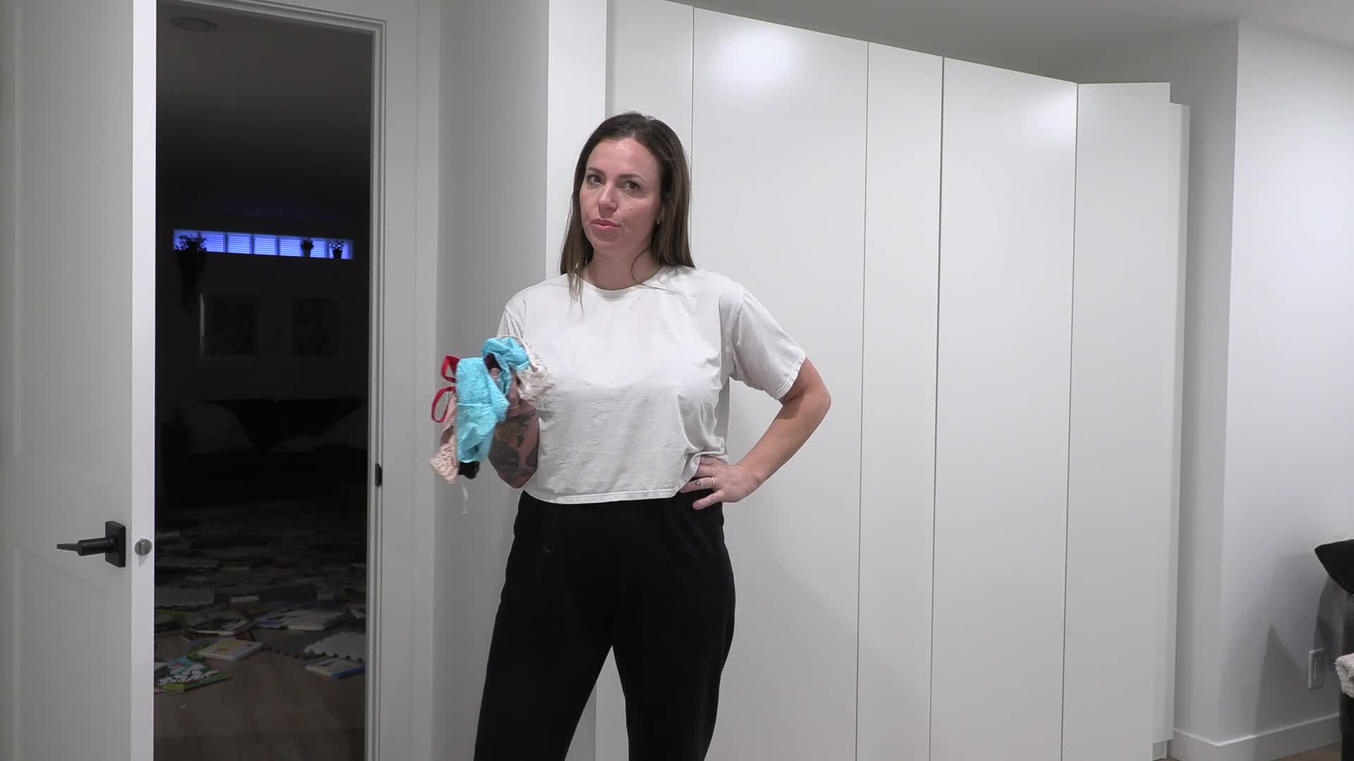 yogabella - Stepmom Dirtys Panties