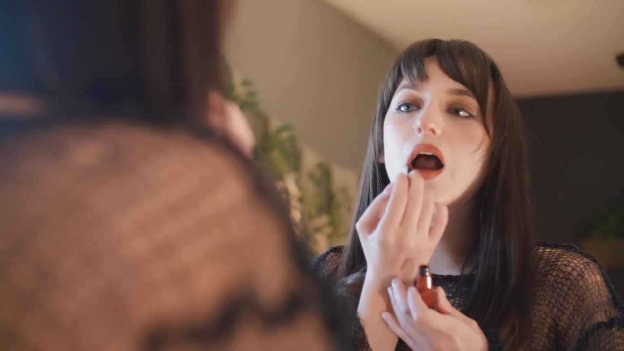 Little Puck - STEPMOM PUNiSHES HER SLUTTY STEPDAUGHTER! HARD SPIT SLAP
