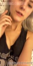 Eva Elfie Fingers Her Cute Coochie On All Fours - Masturbation - American - Kawaii - ASMR Porn Video & Massage XXX | Fullthot