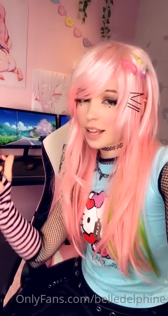 Belle Delphine Listening To 50 Cent Music - Seduction - British - Music