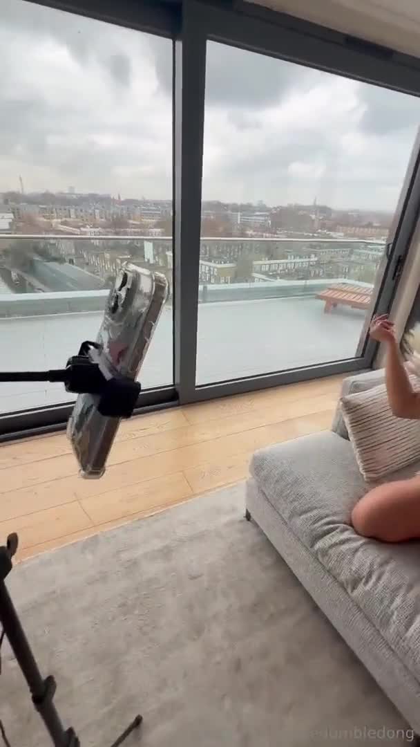 Elle Brooke Gives A Blowjob And Gets Fucked By A BBC - British