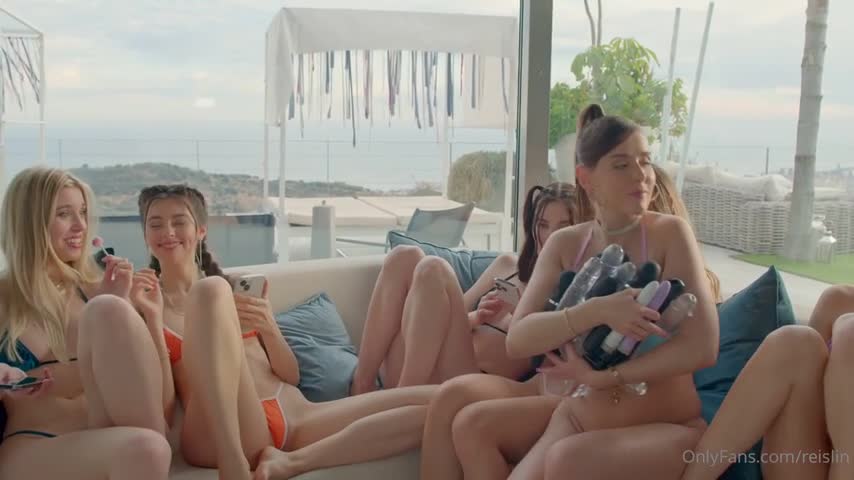 Realsybil, Sonya Blaze, Ellie Luna, Reislin, Kelly Collins, Freya Mayer And Alissa Foxy Reunited In Lesbian Orgy - Lesbian - Feet - Girl On Girl - HD - Lesbian Orgasm - Ukrainian - Spanish - Hispanic - Slavic - Orgy