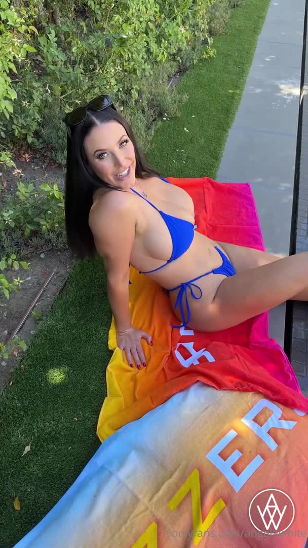Angela White Blows A Cock By The Pool - Big Boobs - Blowjob - Outdoor - POV - POV Blowjob - Cum In Mouth - Cum Swallow - Big Tits - Big Tits MILF - Natural Big Tits