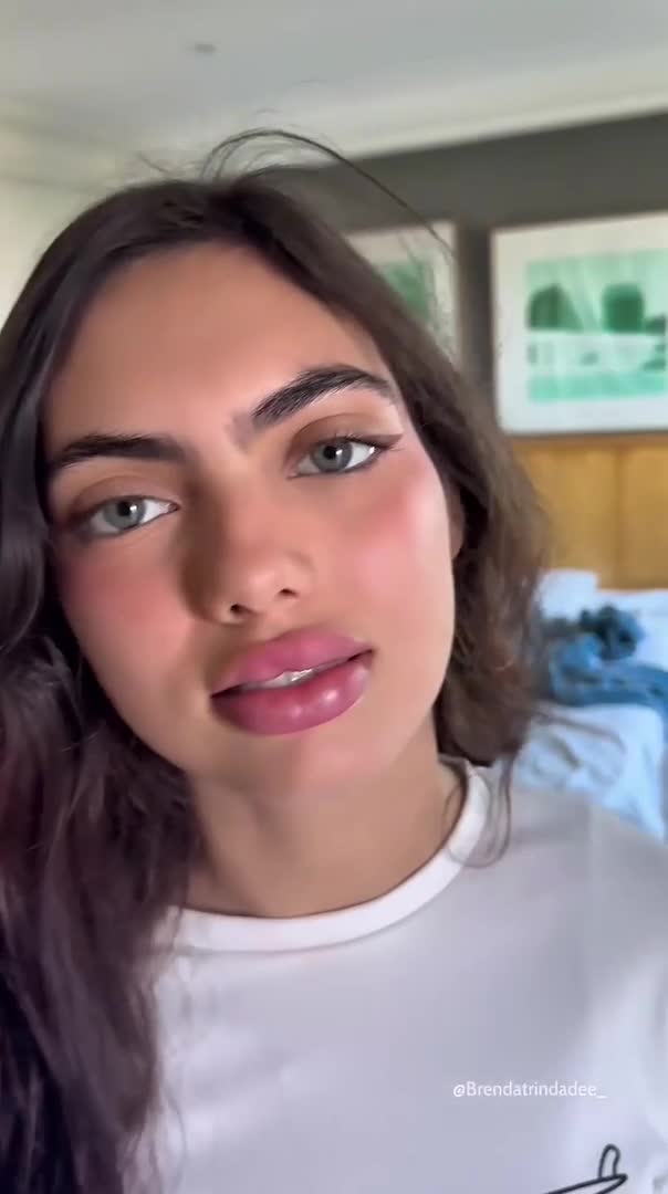 Brenda Trindade Sucks A Dick With Eye Contact - Blowjob - Brazilian