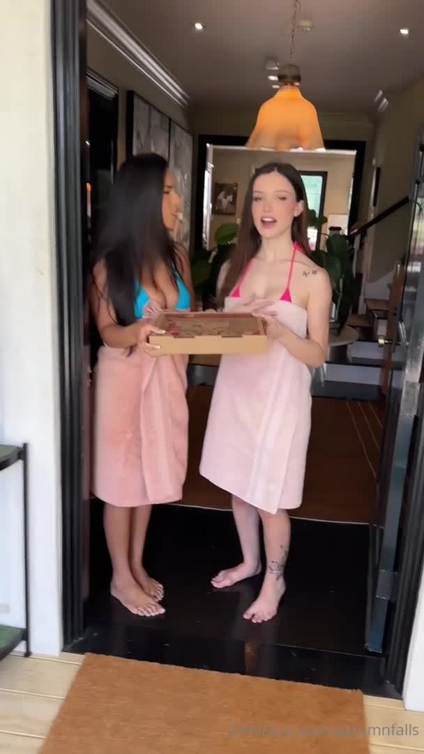 Autumn Falls & Dainty Wilder Blow Pizza Guy's Cock - Big Boobs - Outdoor - Threesome - Big Tits - Natural Big Tits - Boobs - Busty - Nudist - Australian - Pizza