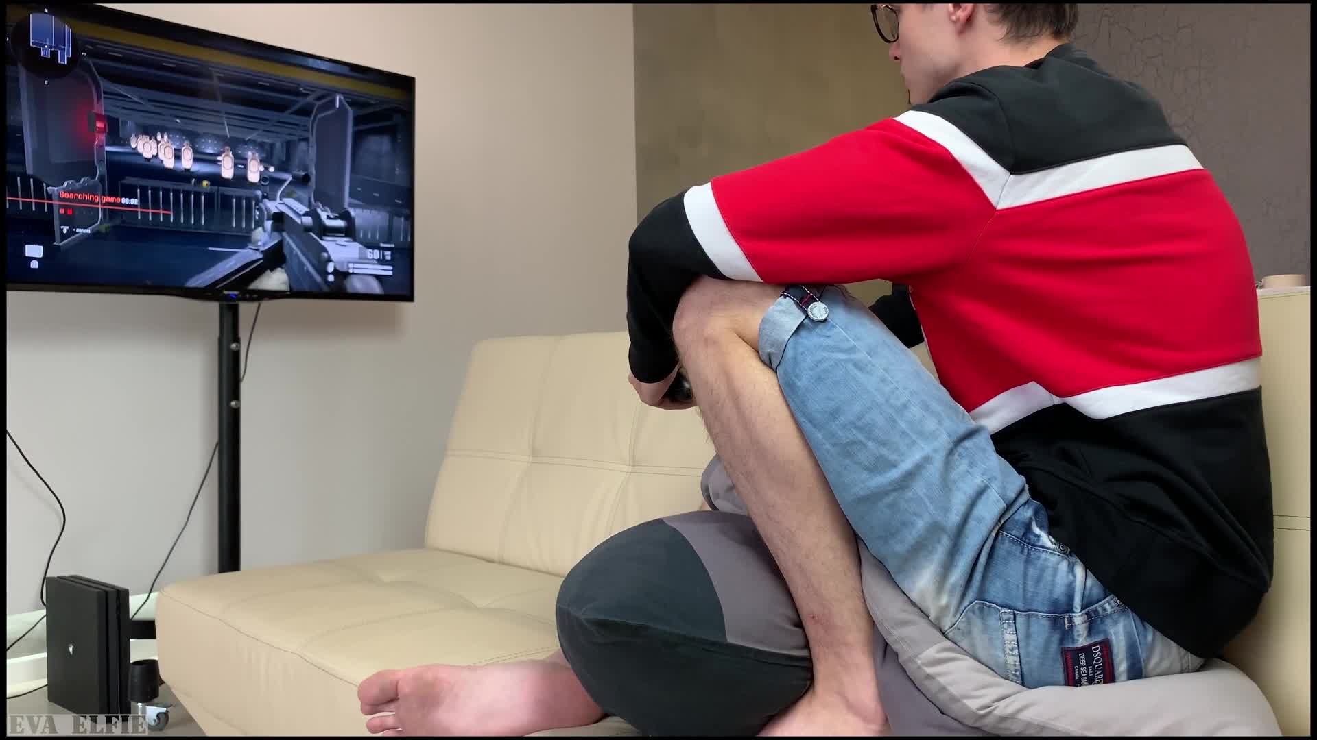 Gamer Girl Eva Elfie Wiggles Her Ass After A Creampie - Blowjob - Sex - 4K - Gamer Girl - American - Gaming - Wiggling - American Blowjob - E-girl - American Creampie