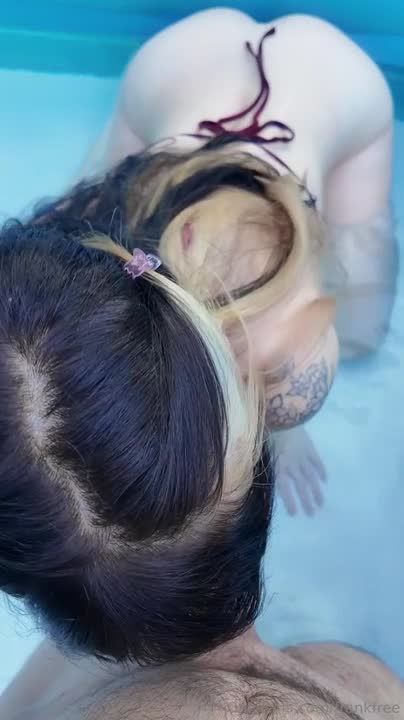 Frankie Roselli - Takes A Cock In The Pool