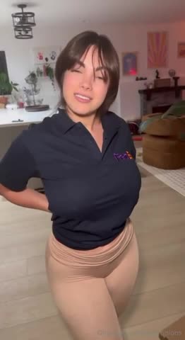 FedEx Girl Salomelons Gets Banged On A Counter - Sex - PAWG - Brunette - Roleplay - Doggy Style - Backshots - Big Tits - Hair Pulling - Big Ass - Thick Ass