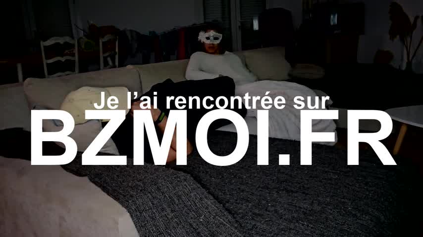 Je baise avec mon voisin quant mon mari est au travail