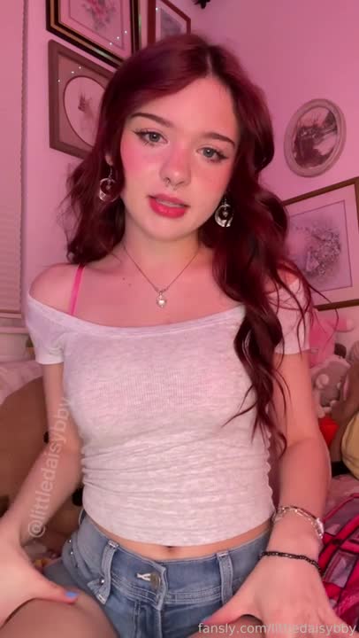 LittleDaisyBbyy - Dildo Fills Petite Pussy