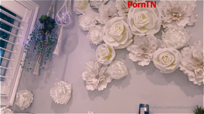 Madison Ivy PPV - Bath Time